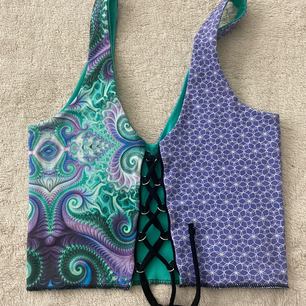 Reversible Purple and Green Patterned Tank Top - Picture 2 of 6